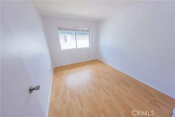 Huntington Beach, CA 92647,16637 Viewpoint LN