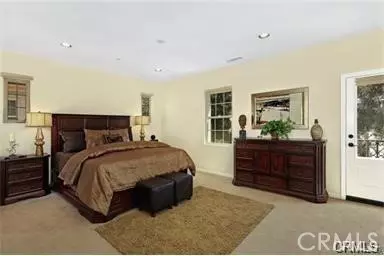 Irvine, CA 92620,83 83 MSN