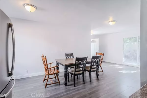 Lake Elsinore, CA 92530,33217 Wood