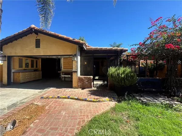 Reseda, CA 91335,7326 Vanalden