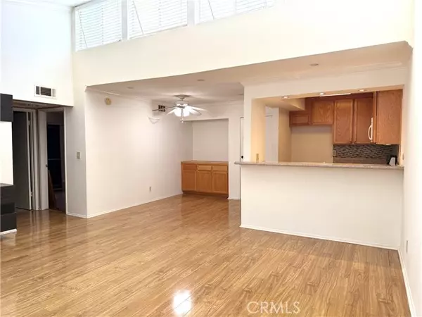 Encino, CA 91316,5325 Newcastle AVE