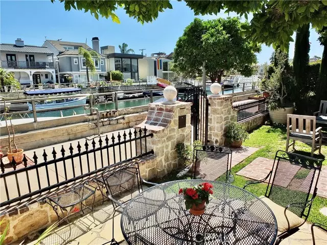 89 Rivo Alto Canal, Long Beach, CA 90803