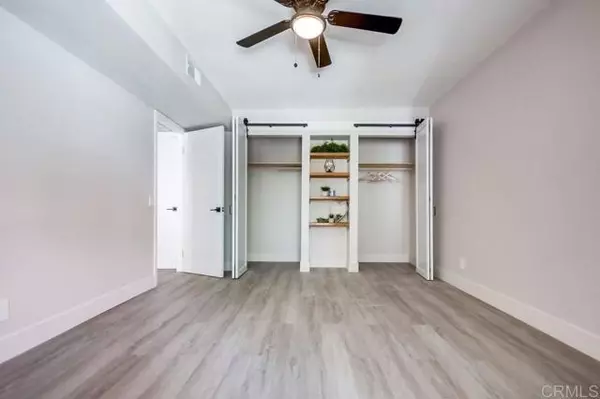 San Diego, CA 92119,6878 Navajo Rd 70