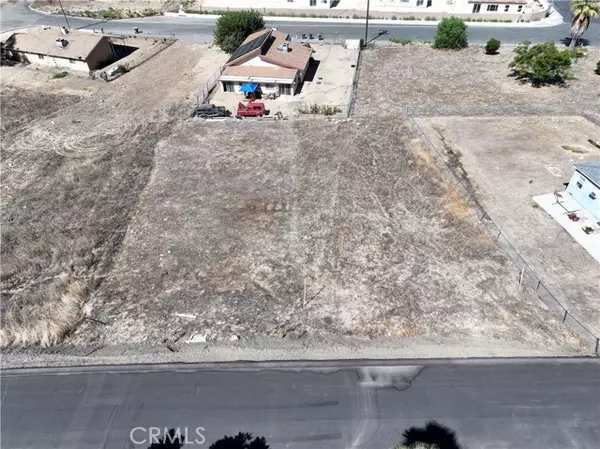 Lake Elsinore, CA 92530,0 Swan