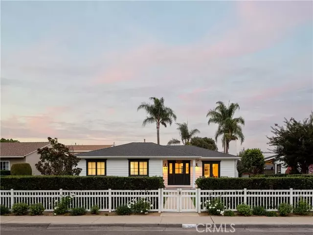 418 Broadway, Costa Mesa, CA 92627