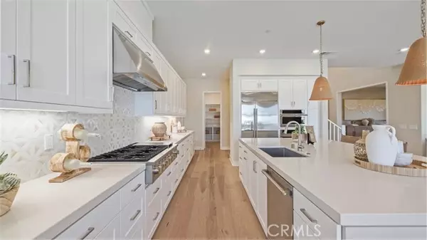 Hacienda Heights, CA 91745,2521 Mountainview CT