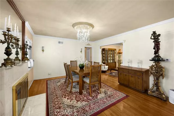 Santa Ana, CA 92701,412 E Camile ST