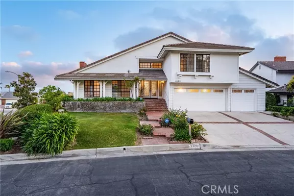 Orange, CA 92867,2326 N Rockridge