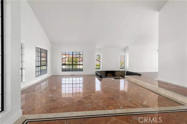 Orange, CA 92867,2326 N Rockridge