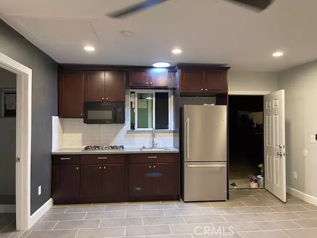 Ontario, CA 91762,625 W G ST A