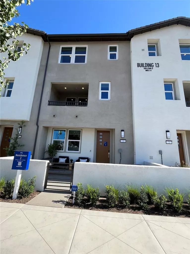 Anaheim, CA 92805,1872 Union 25