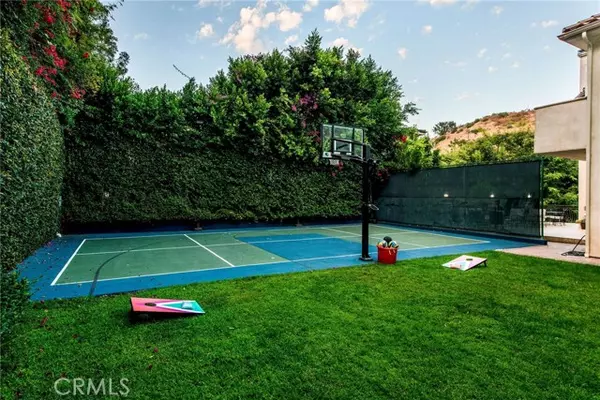 Beverly Hills, CA 90210,1441 Robmar DR