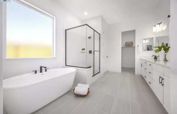 Discovery Bay, CA 94505,554 Lee LOOP