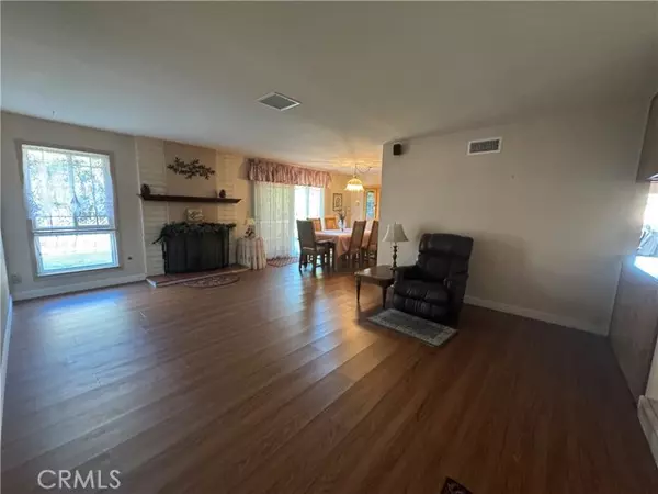 Buena Park, CA 90621,7597 Adelanto