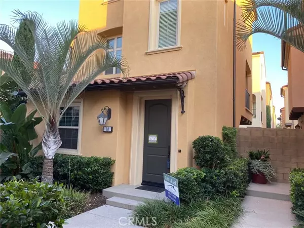 70 Strawberry GRV, Irvine, CA 92620
