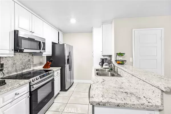 Lake Forest, CA 92630,23220 Orange 9