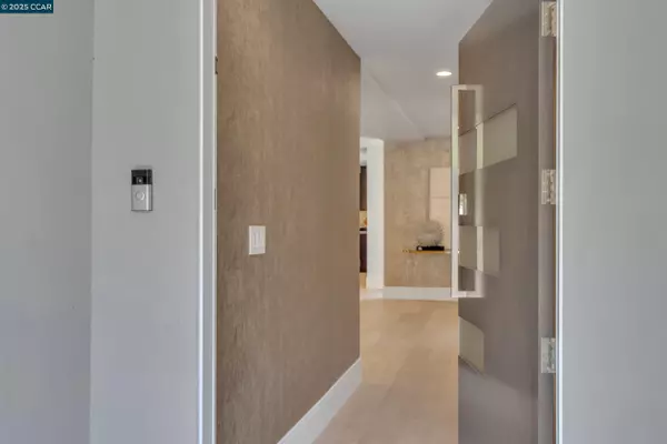 Walnut Creek, CA 94596,127 Caminar WAY