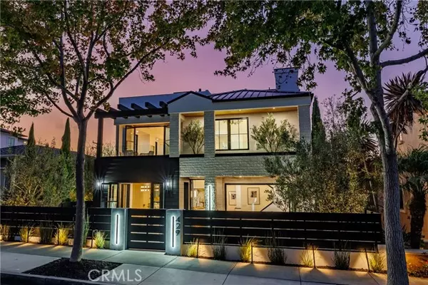 Corona Del Mar, CA 92625,429 Dahlia Ave