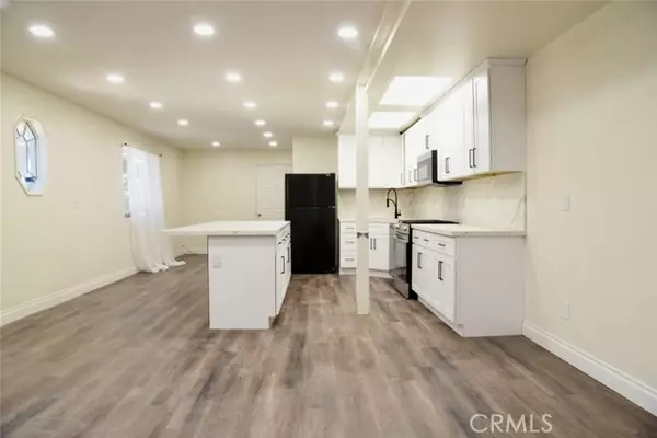 Crestline, CA 92325,177 Dart Canyon RD