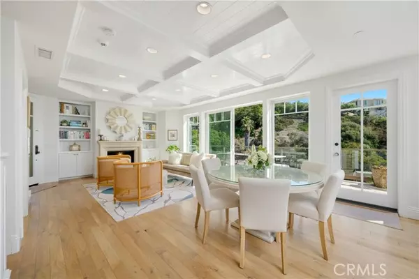 Laguna Beach, CA 92651,846 Diamond ST