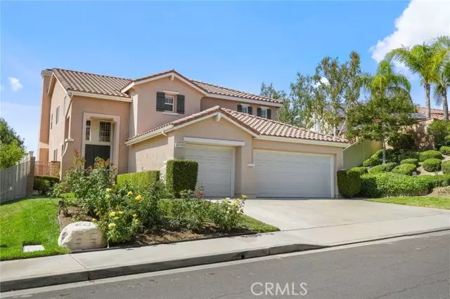 Newhall, CA 91321,23703 Oak CIR