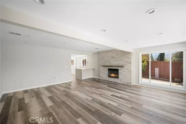 La Crescenta, CA 91214,4924 Lowell AVE
