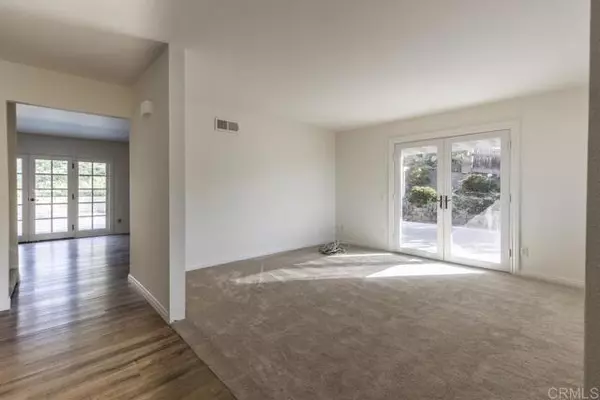 Bonita, CA 91902,1334 Ridgeview WAY