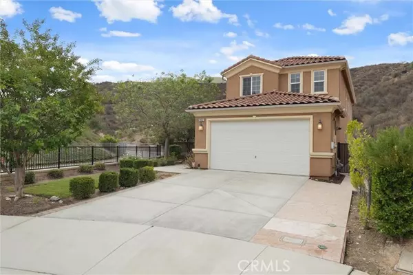 Saugus, CA 91350,19802 Holly DR