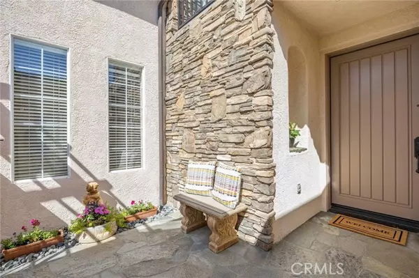 Thousand Oaks, CA 91362,2499 Springbrook ST