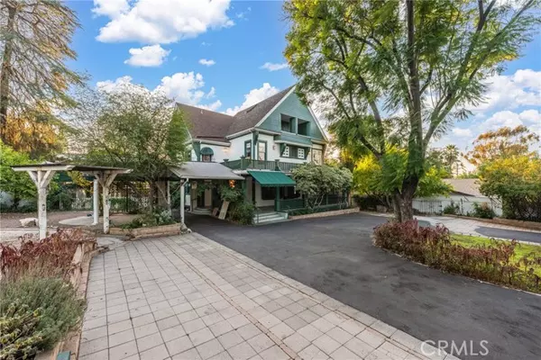 Redlands, CA 92373,1228 S Center ST