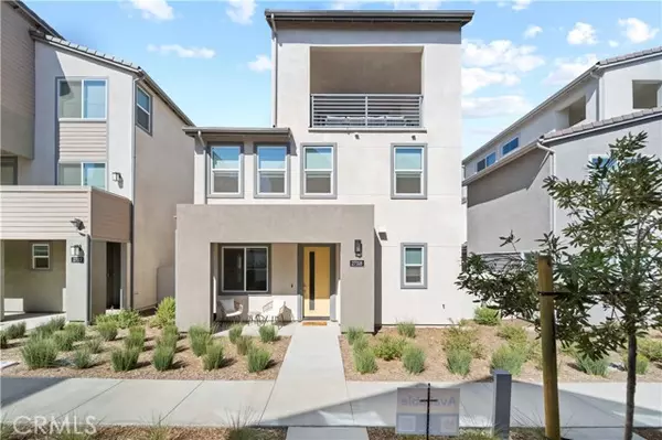 27318 Maverick PL, Valencia, CA 91381