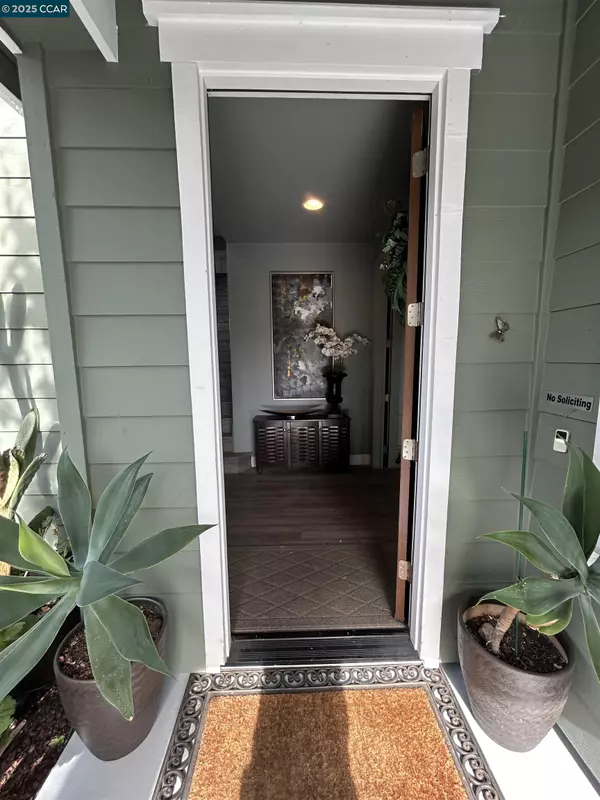 San Ramon, CA 94582,5430 Sherwood WAY