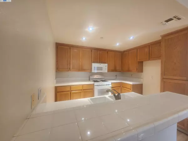 Livermore, CA 94551-7432,1536 CORTE REINA CMN