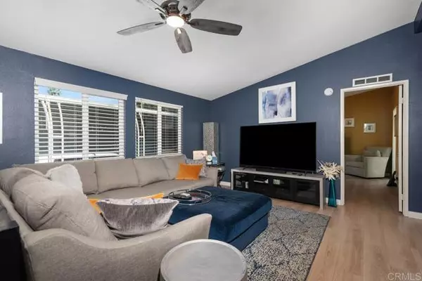 Escondido, CA 92026,8975 Lawrence Welk Dr. 23