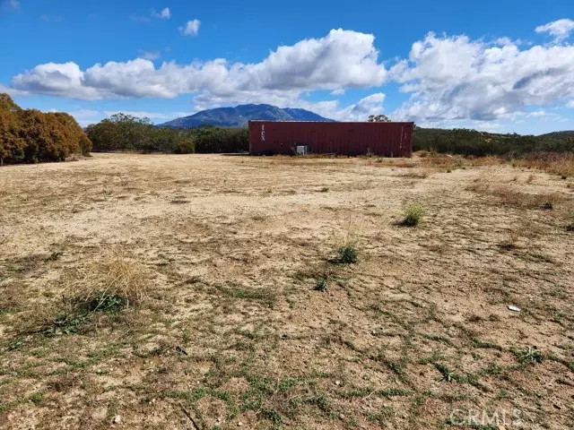 6 table MTN, Anza, CA 92539