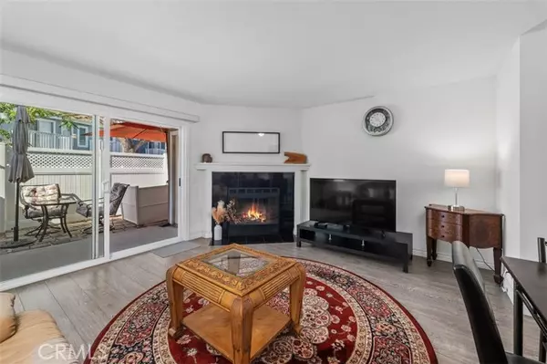 Aliso Viejo, CA 92656,65 Briarwood LN 86