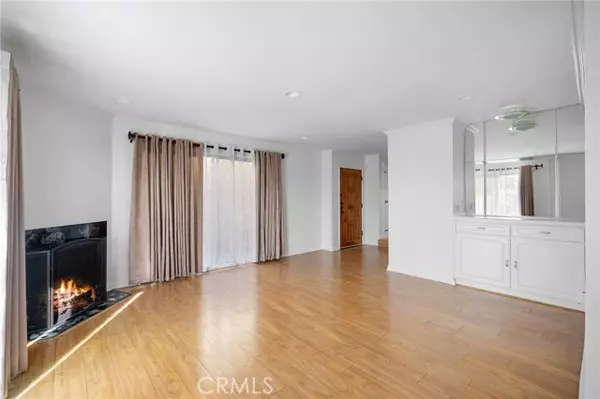North Hollywood, CA 91605,13203 Vanowen 1