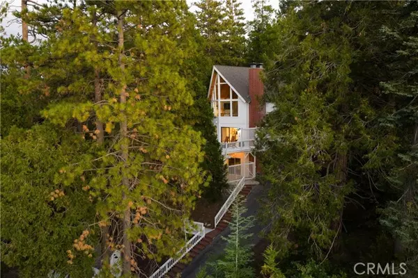 Lake Arrowhead, CA 92352,527 Rainier RD