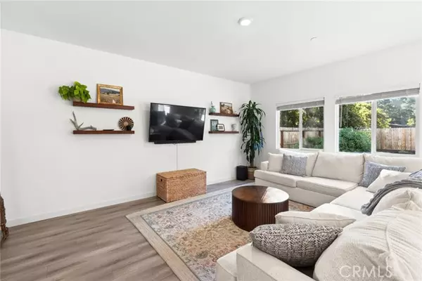 Chico, CA 95973,991 Bertino PL