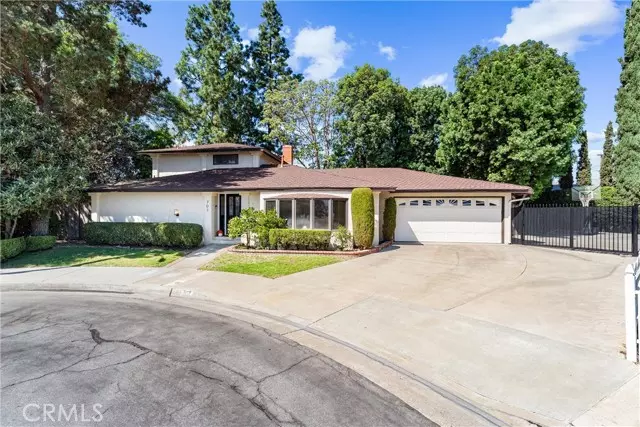 Orange, CA 92866,707 E Tularosa