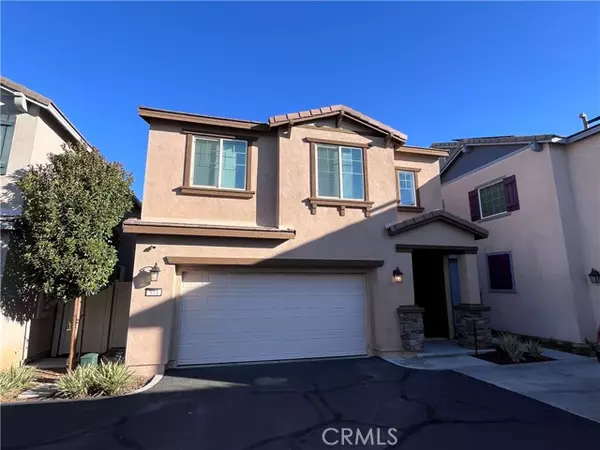 Lake Elsinore, CA 92530,913 Helena RDG
