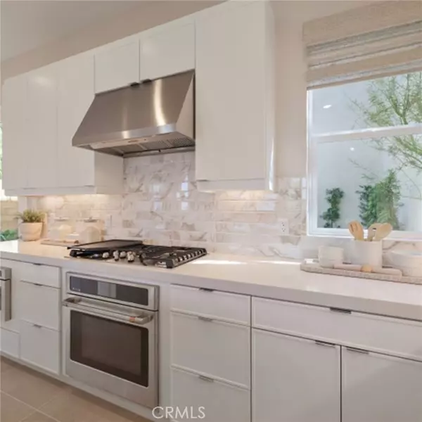 Irvine, CA 92618,446 Loon