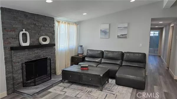 Costa Mesa, CA 92627,2108 Raleigh