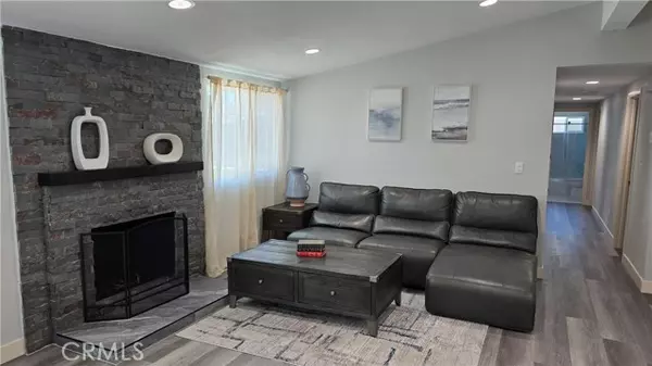 Costa Mesa, CA 92627,2108 Raleigh