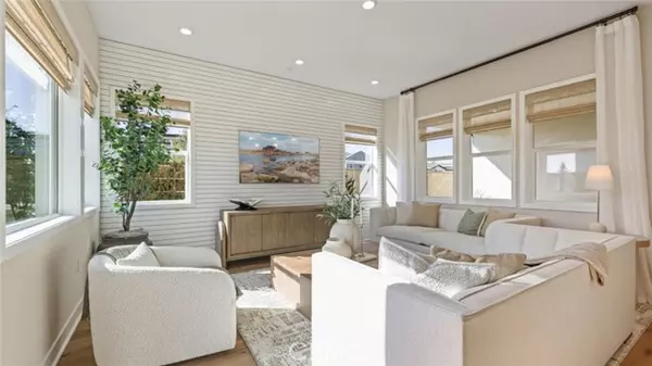 Irvine, CA 92618,409 Clipper
