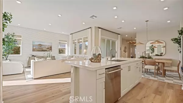Irvine, CA 92618,409 Clipper