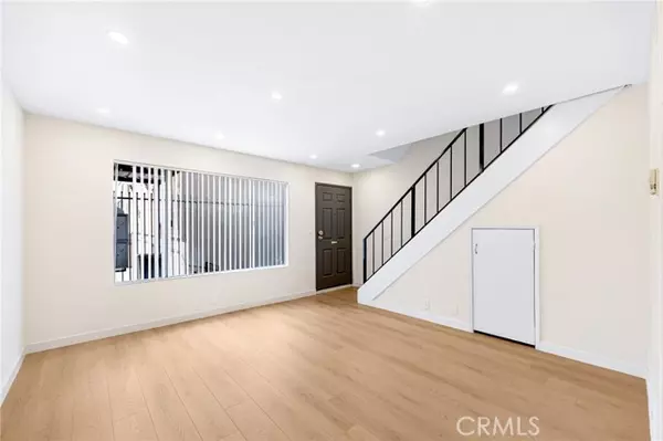 Glendale, CA 91204,333 Riverdale DR 1A