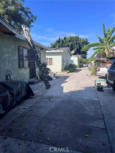 Los Angeles, CA 90059,1624 E 109th ST