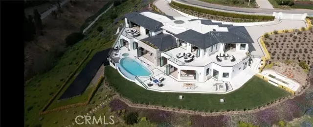 29600 Harvester, Malibu, CA 90265