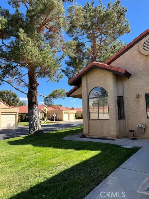 Apple Valley, CA 92308,11687 Maple ST